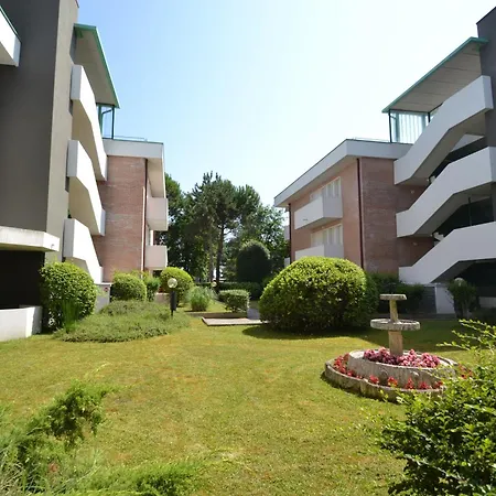 Gemini Apartment *